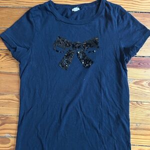 J. Crew sequence T-shirt. 🎄
Perfect Christmas T !